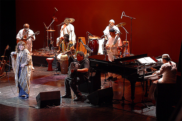 concert Tania Libertad © pascal barreiro 2003